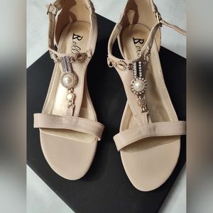 Bellini low wedge heel dress shoes size 8